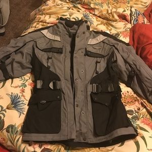 Motorcycle riding jacket